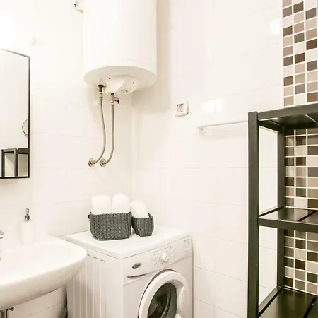Apartman Pomalo * Pula