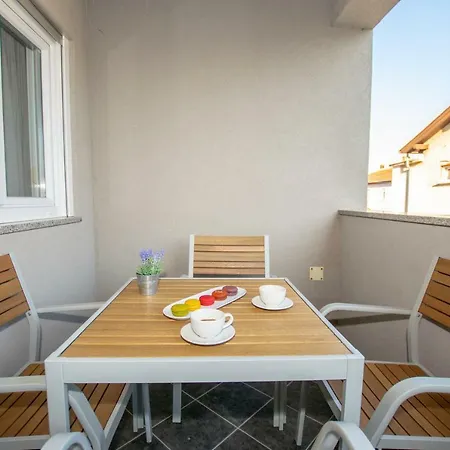 Apartament Apartman Pomalo Pula