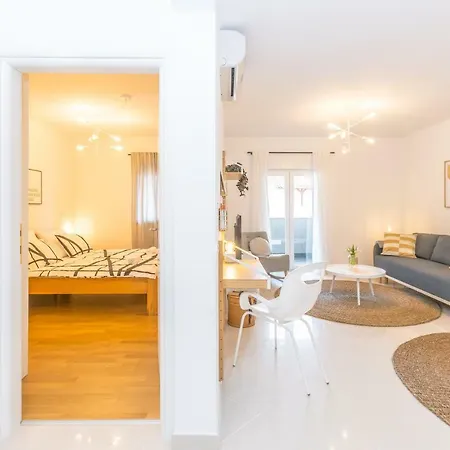 Apartman Pomalo Apartament Pula